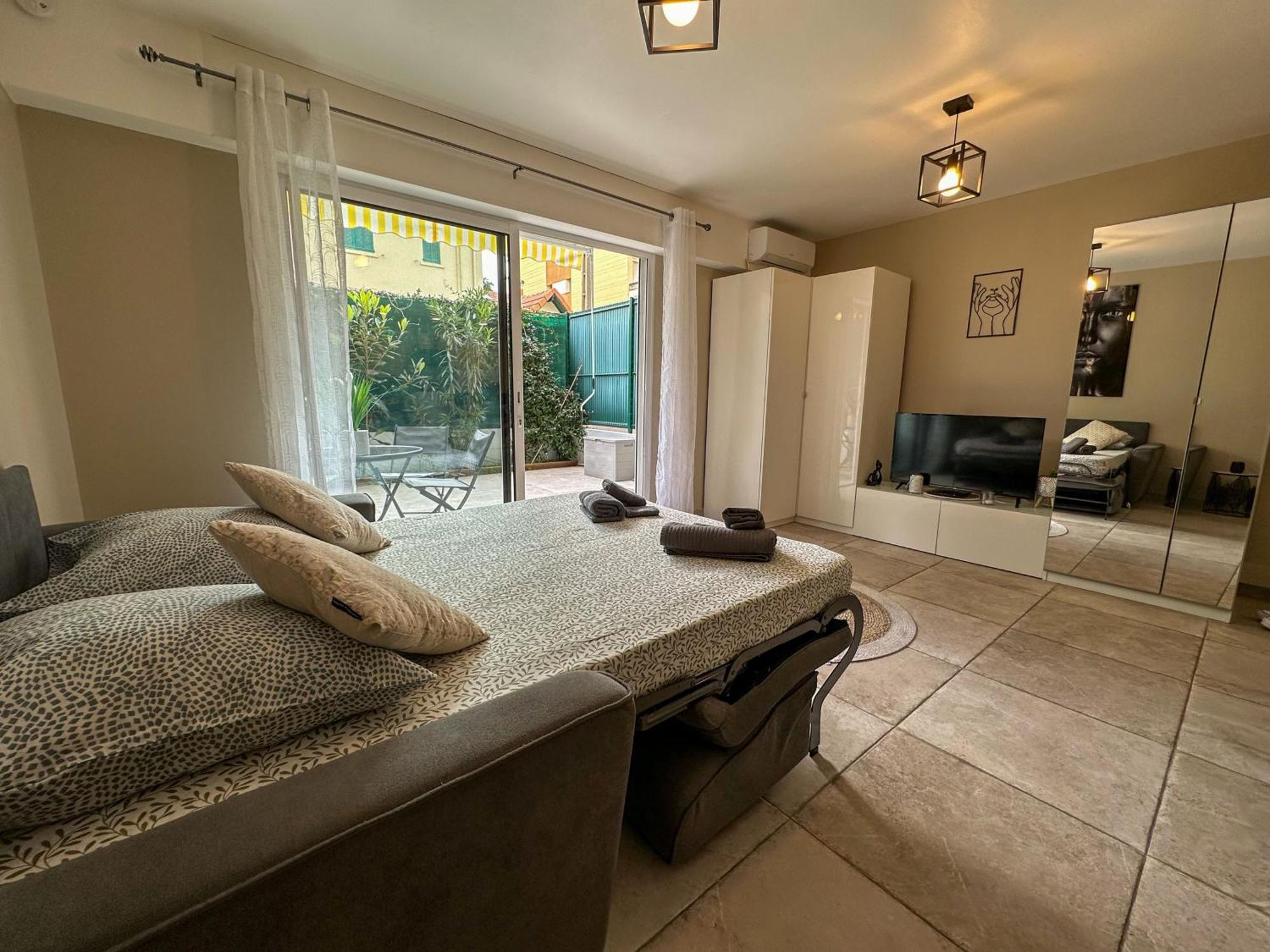 Cosy Madrid, Appartement Proche De La Mer Cannes Eksteriør billede